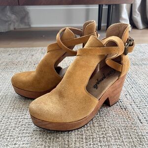 Free People Cedar Clogs